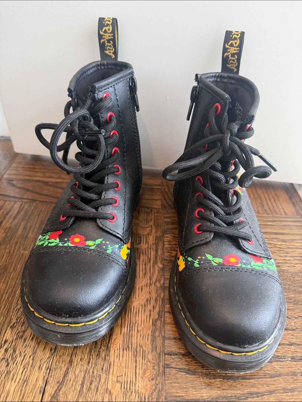 Dr. Martens Black Leather Kids 13 Floral Lace-Up Boots with zipper